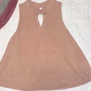 light pink tank